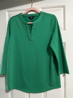 Jones New York Emerald Green Split-Neck Knit Top